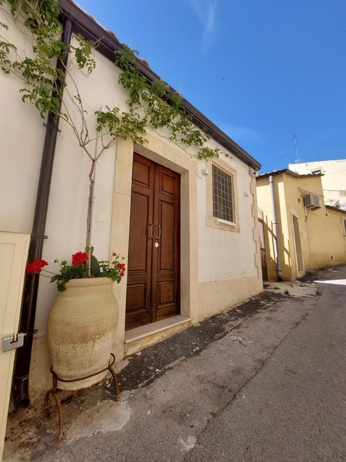 Squisita Home Noto Extérieur photo